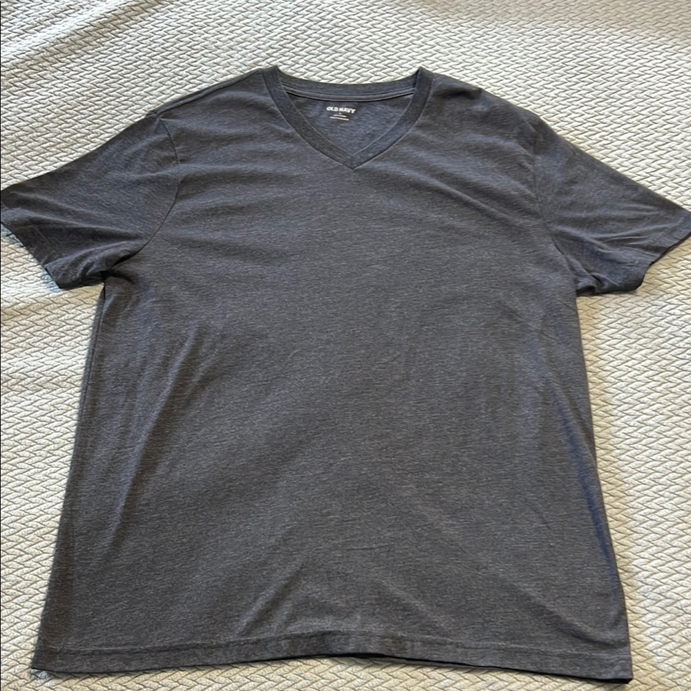 V-neck T-shirt NWOT